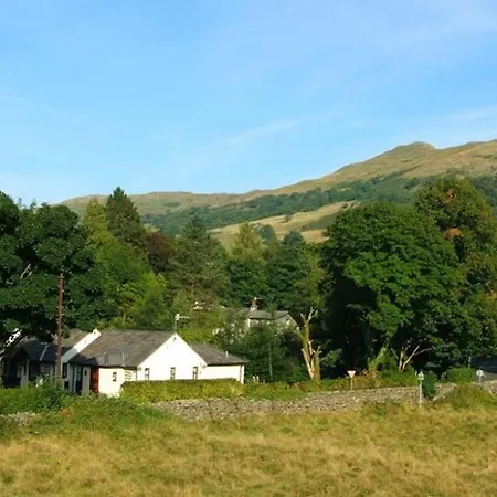 Апартаменты Riverside Cottages No 2 Эмблсайд