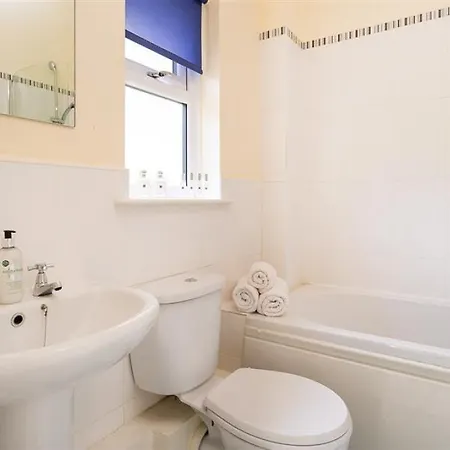 Апартаменты Riverside Cottages No 2
